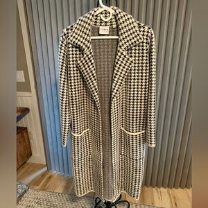 Cyrus Black and White Houndstooth Sweater Trench Coat